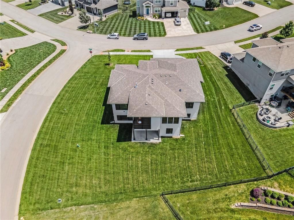 2317 SW Morris Drive — photo 37