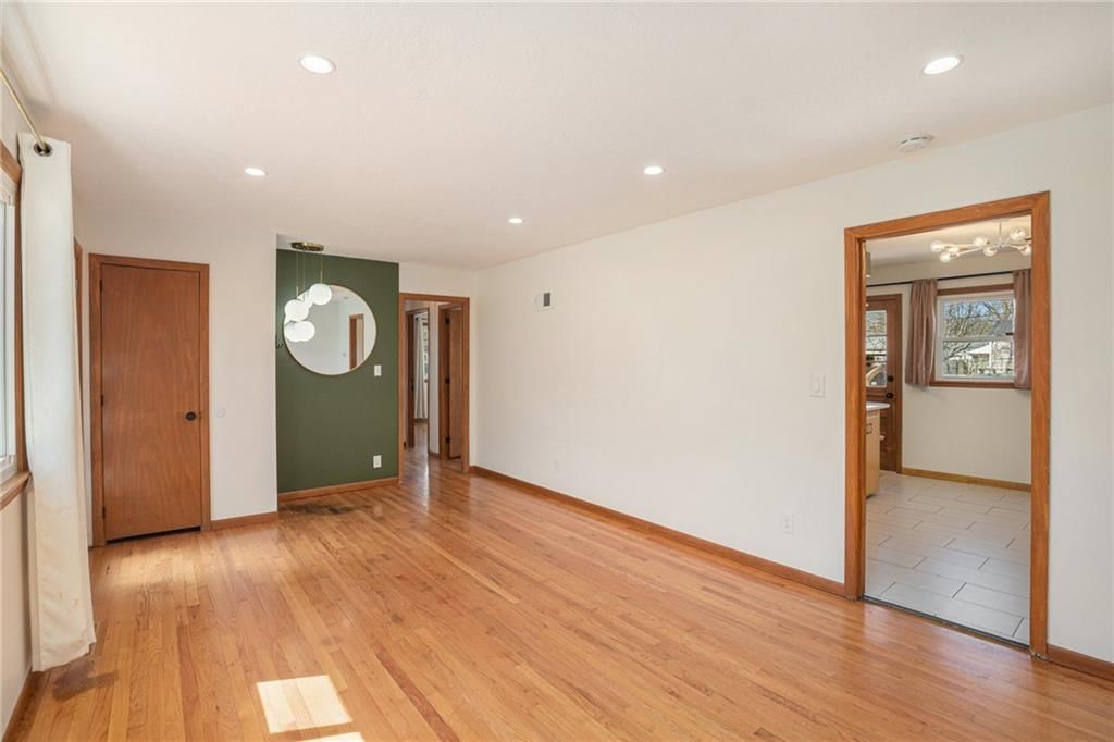 2406 NE 59th Terrace — photo 7