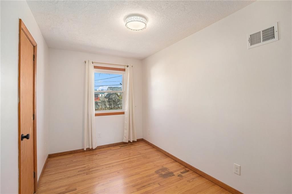 2406 NE 59th Terrace — photo 24