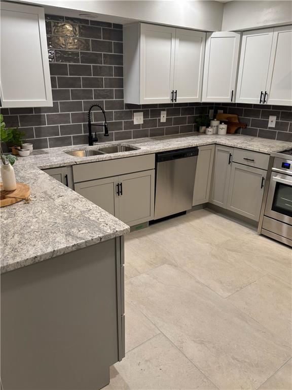 9308 W 80th Street — photo 12