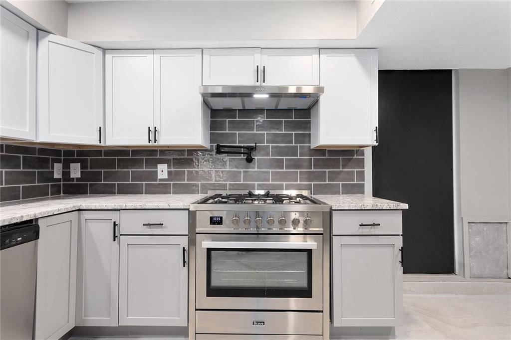 9308 W 80th Street — photo 13