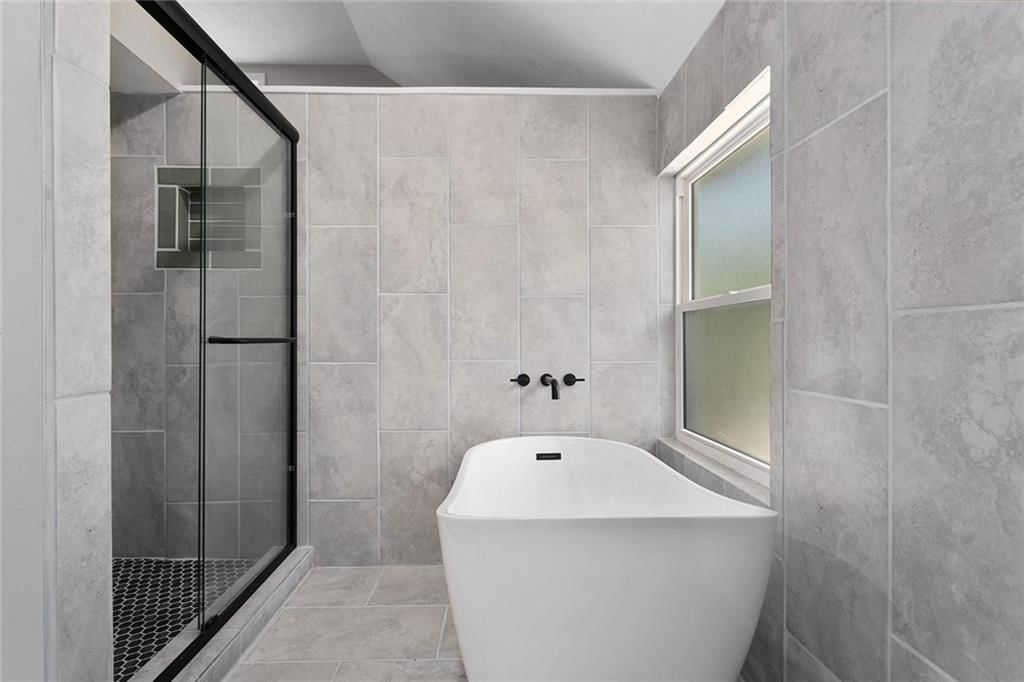9308 W 80th Street — photo 23