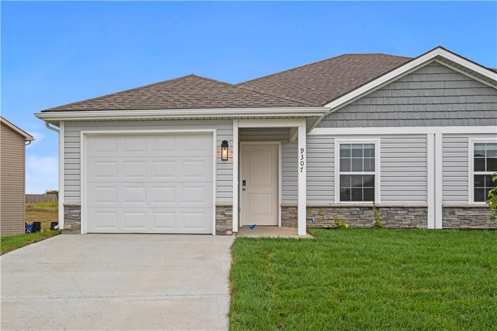 9308 N Lenox Street, Kansas City, MO