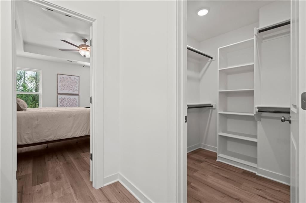 9308 N Lenox Street — photo 12