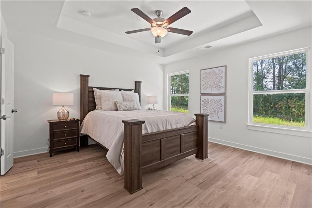 9308 N Lenox Street — photo 18