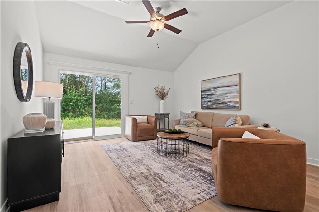 9308 N Lenox Street — photo 35