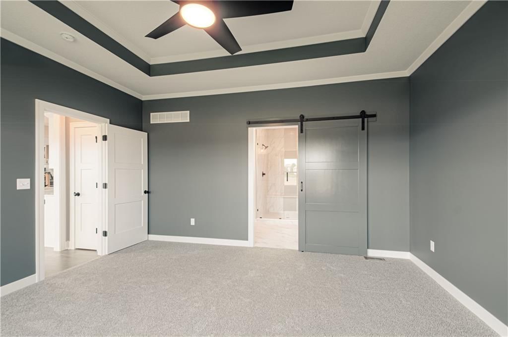 2323 Fishing Lane — photo 17