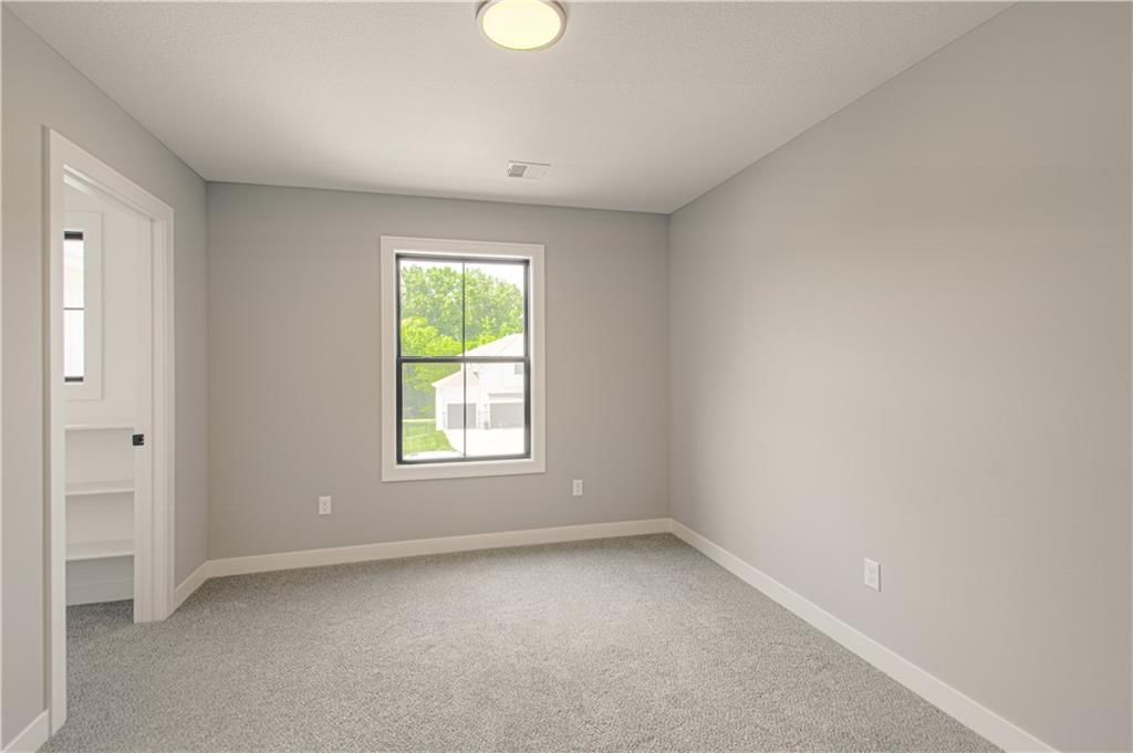 2323 Fishing Lane — photo 28