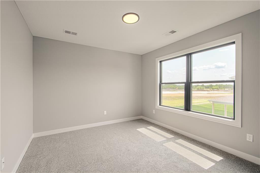 2323 Fishing Lane — photo 31
