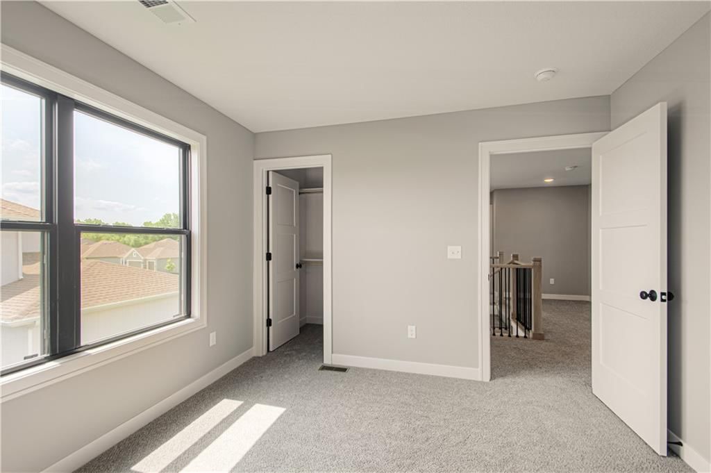 2323 Fishing Lane — photo 32
