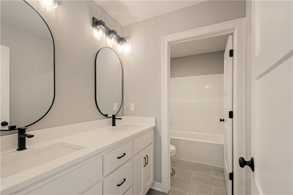 2323 Fishing Lane — photo 33