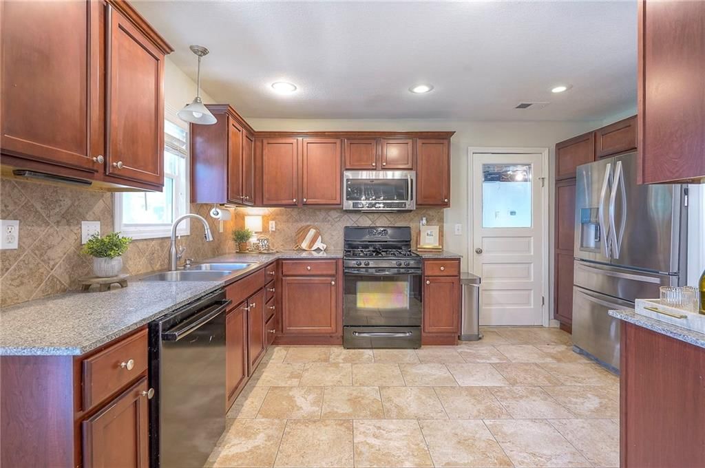 7337 WALMER Street — photo 8