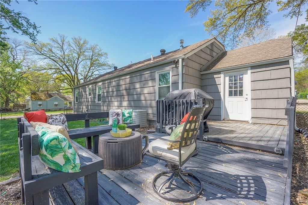 7337 WALMER Street — photo 34