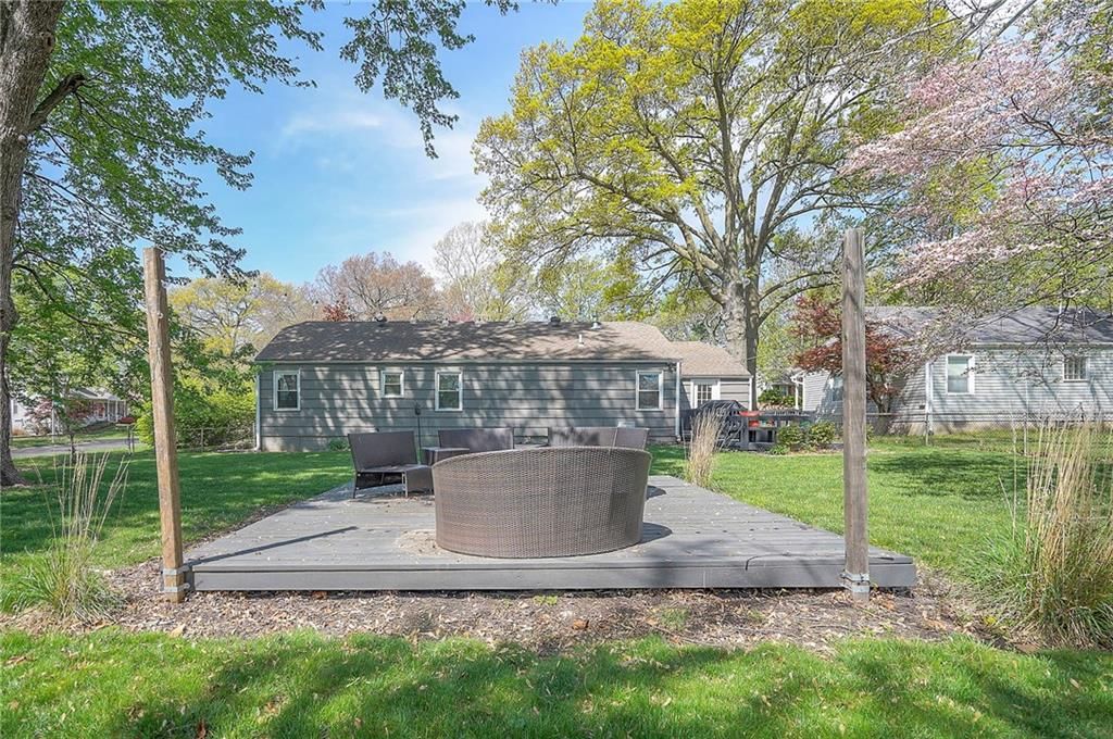 7337 WALMER Street — photo 35