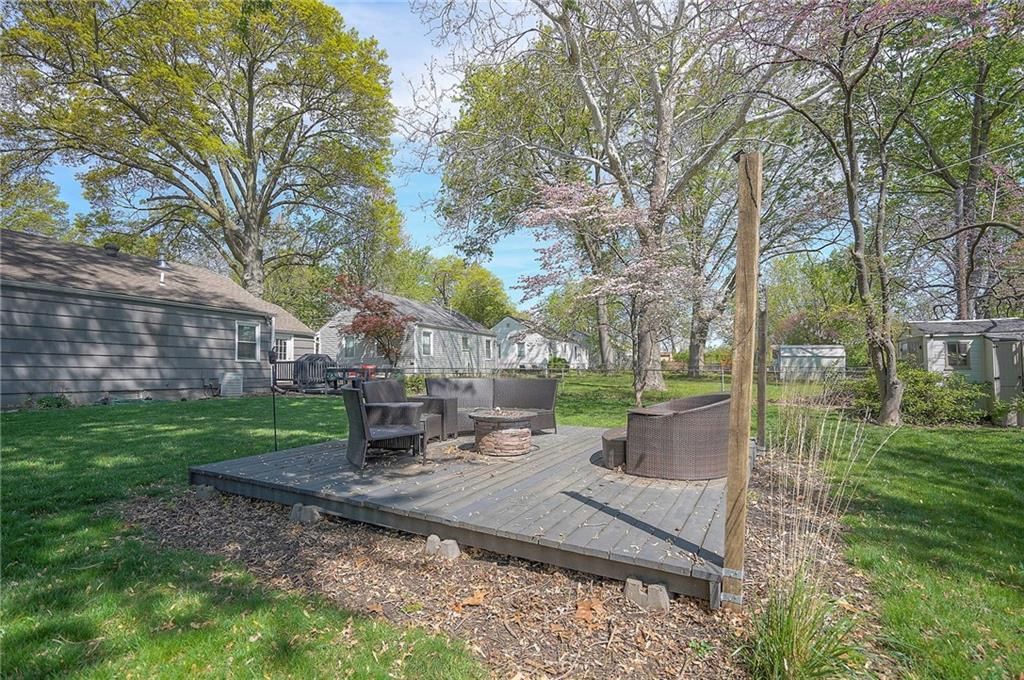 7337 WALMER Street — photo 36