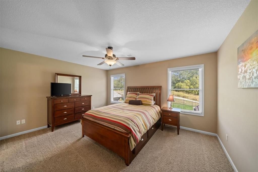 8541 N Donnelly Avenue — photo 30