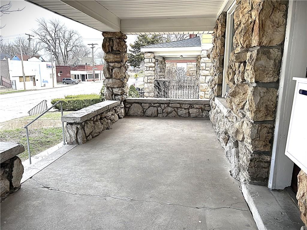4121 Saint John Avenue — photo 3