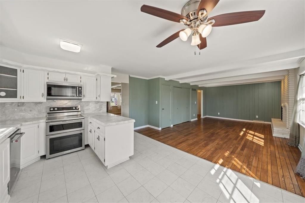 11823 Locust Street — photo 7
