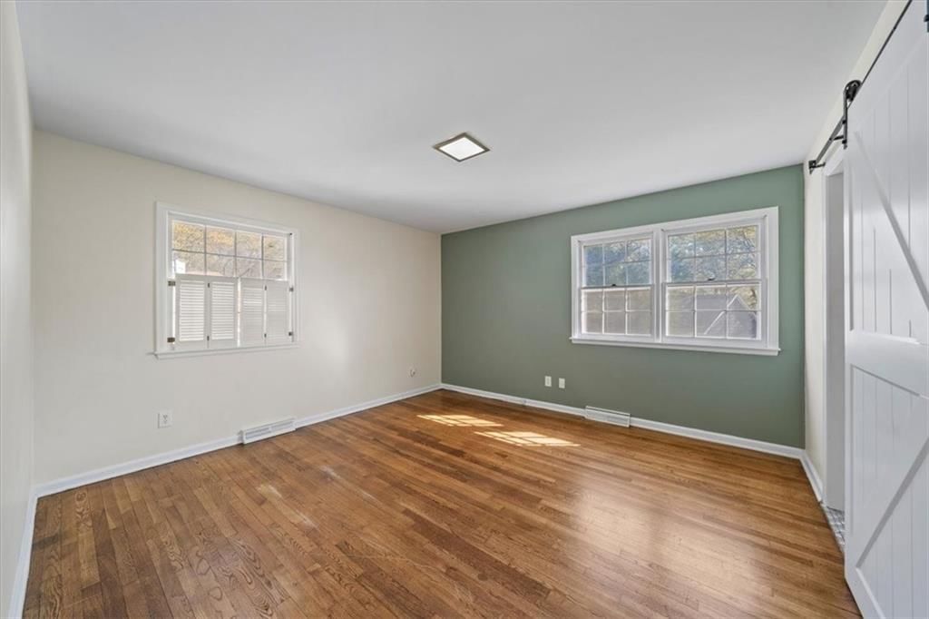 11823 Locust Street — photo 11
