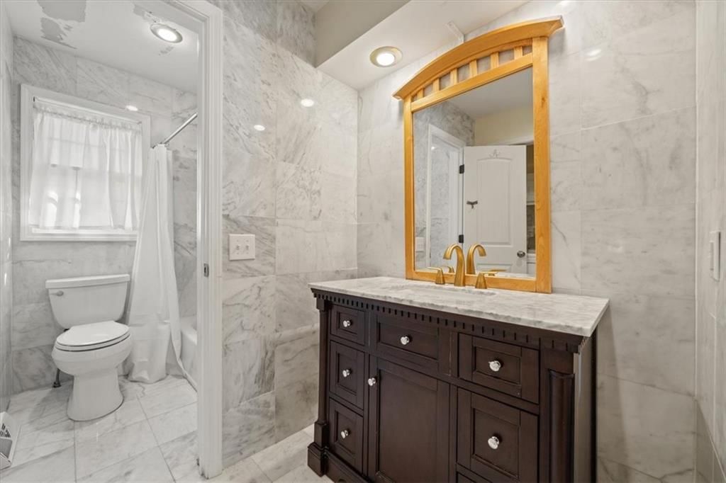 11823 Locust Street — photo 15