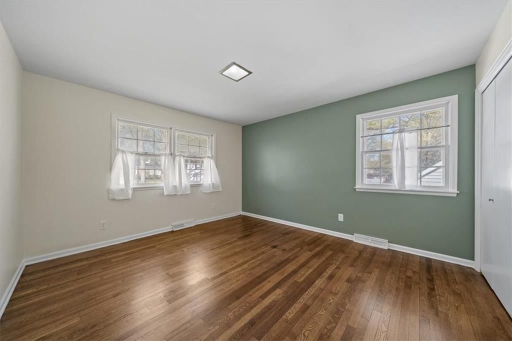 11823 Locust Street — photo 17