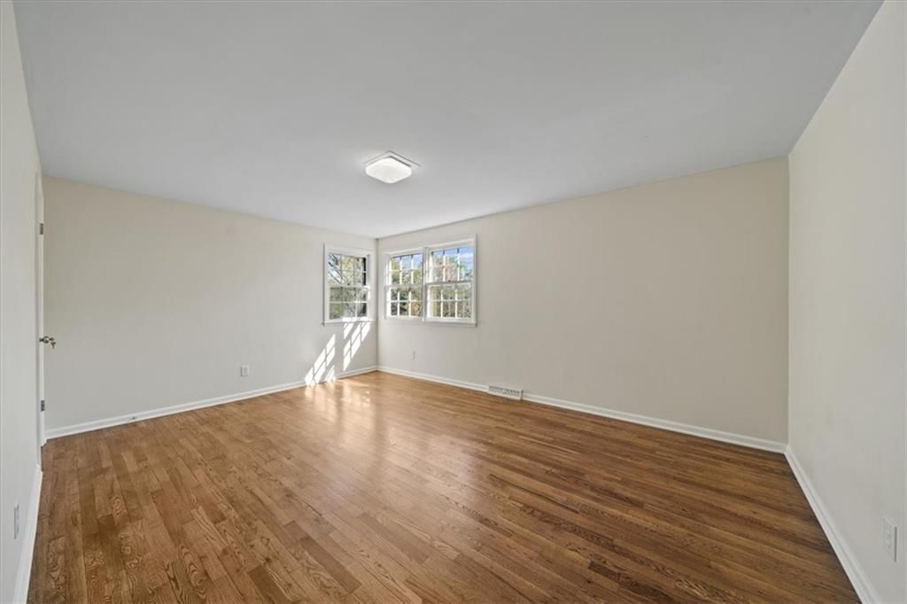 11823 Locust Street — photo 18