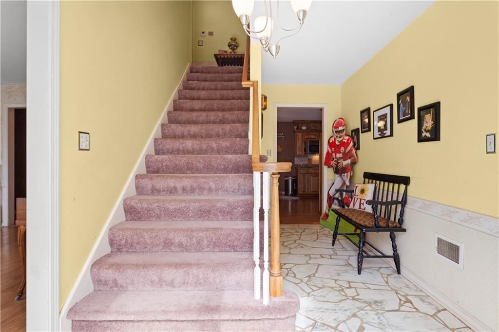 Photo 9 of 40 - 3205 NW 51st Terrace