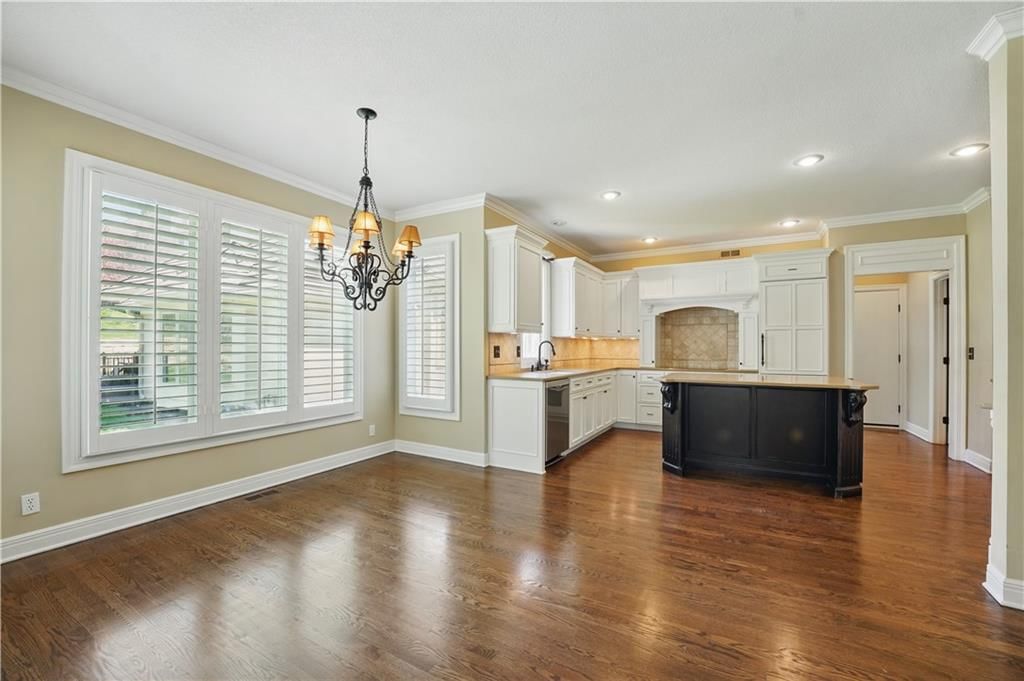 4602 N Holly Court — photo 16