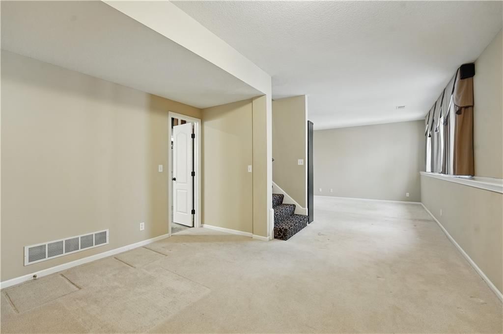 4602 N Holly Court — photo 28
