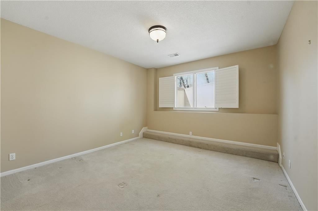 4602 N Holly Court — photo 33