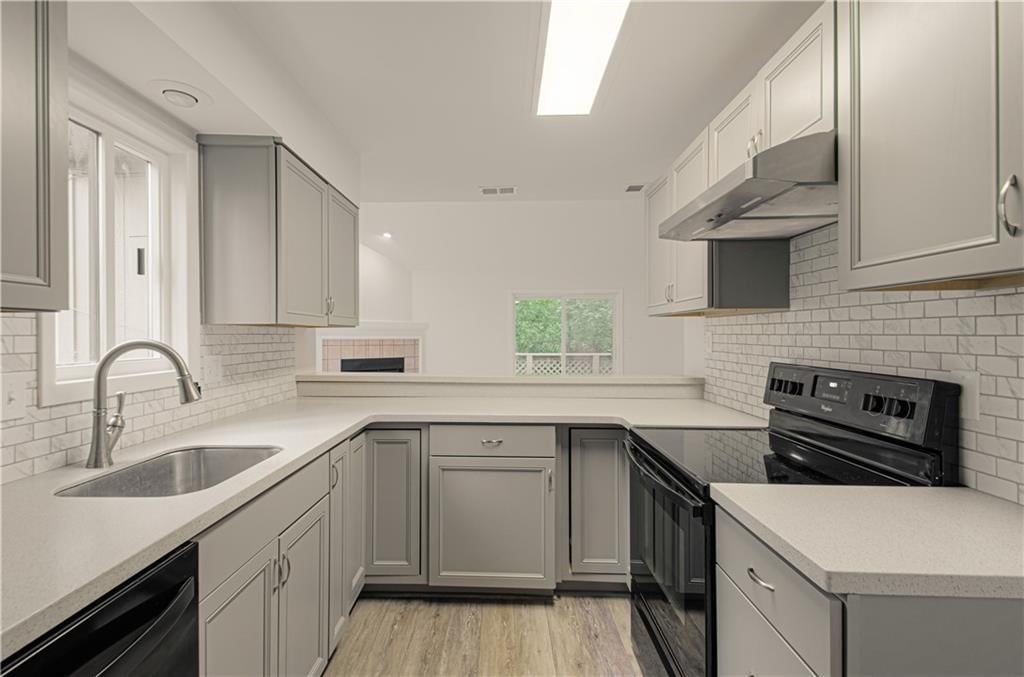 12343 Charlotte Street — photo 11