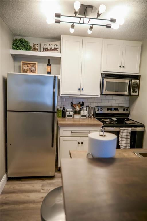 4727 Jarboe Street — photo 10