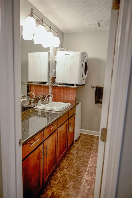 4727 Jarboe Street — photo 20