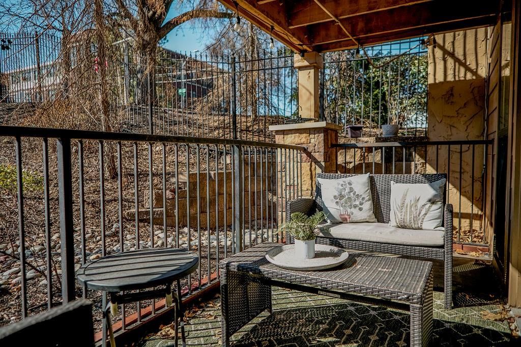 4727 Jarboe Street — photo 32
