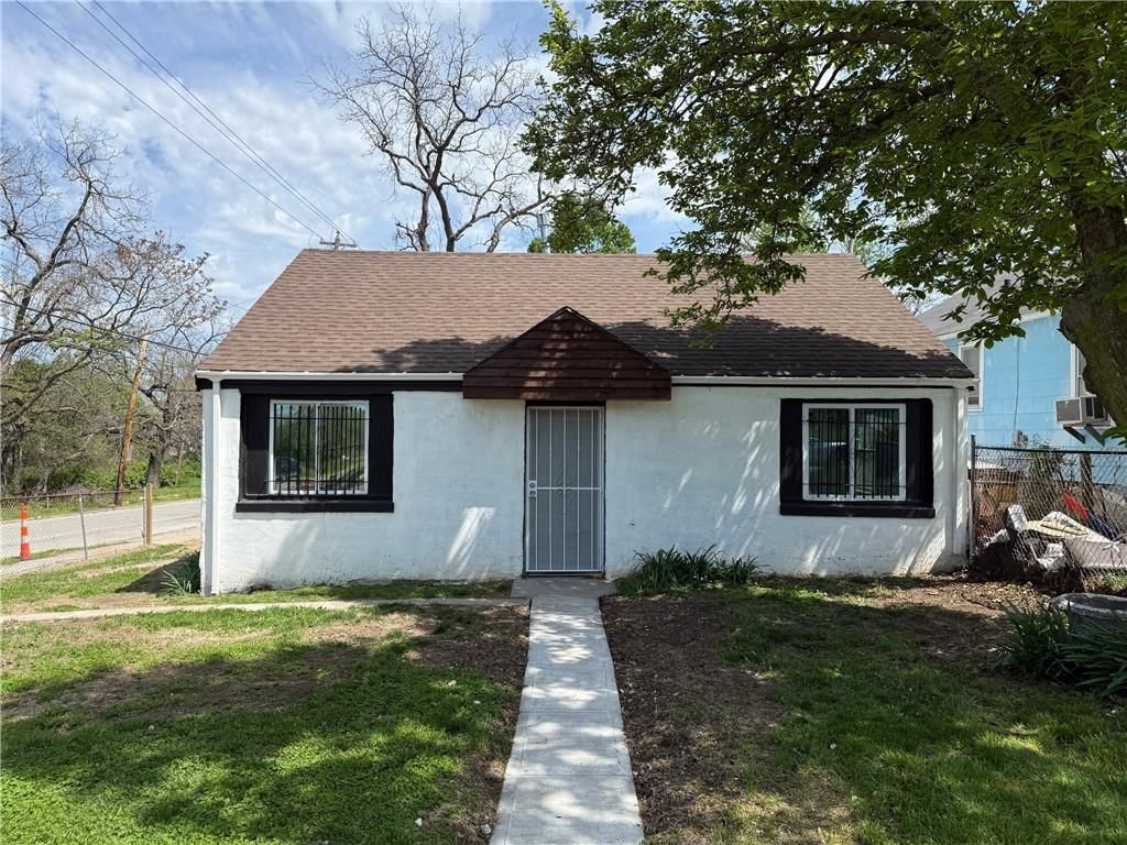 4301 Norton Avenue — photo 16