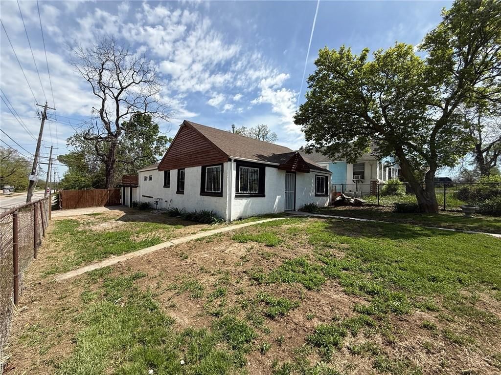 4301 Norton Avenue — photo 35