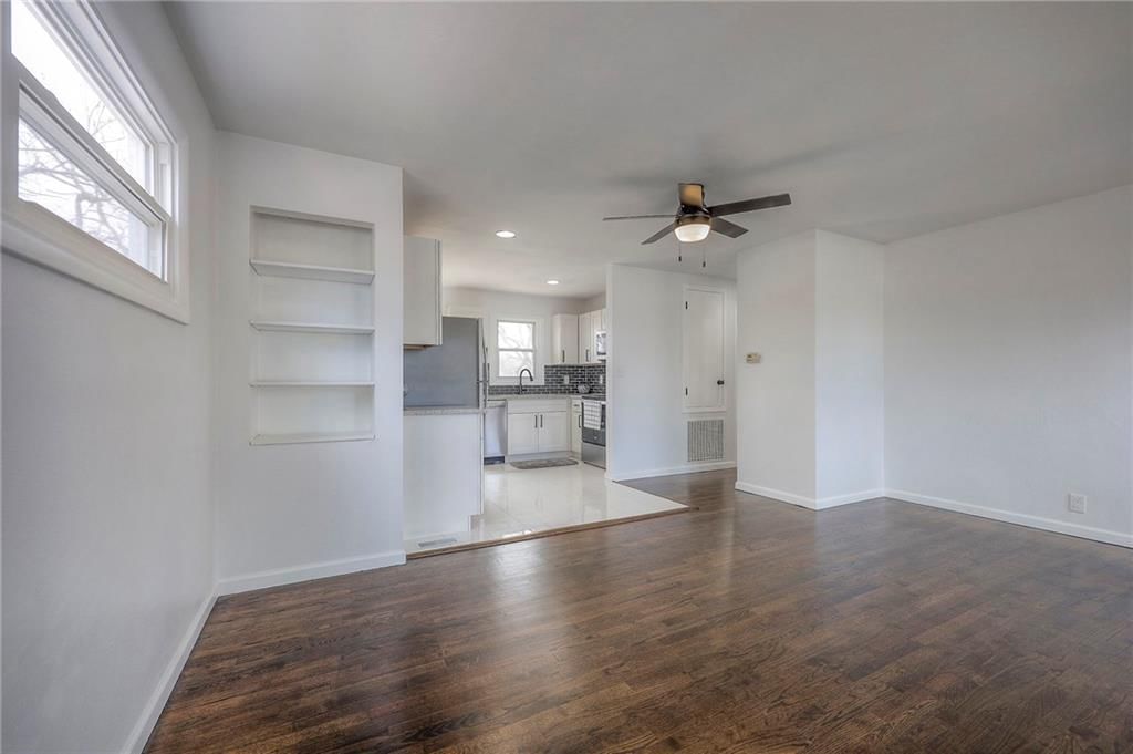 Photo 6 of 18 - 481 Meadowbrook Road