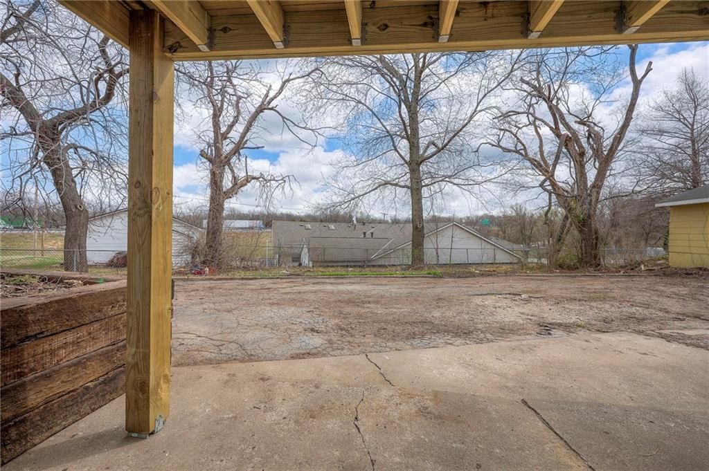 Photo 18 of 18 - 481 Meadowbrook Road