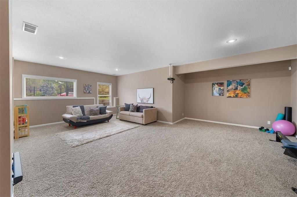 15505 Pawnee Street — photo 27