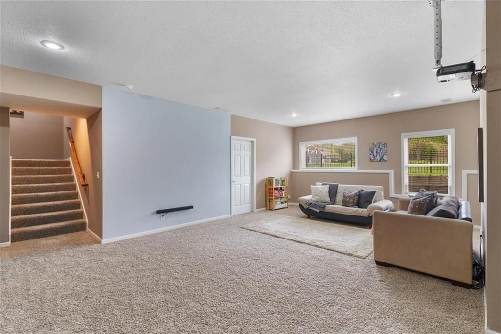 15505 Pawnee Street — photo 28