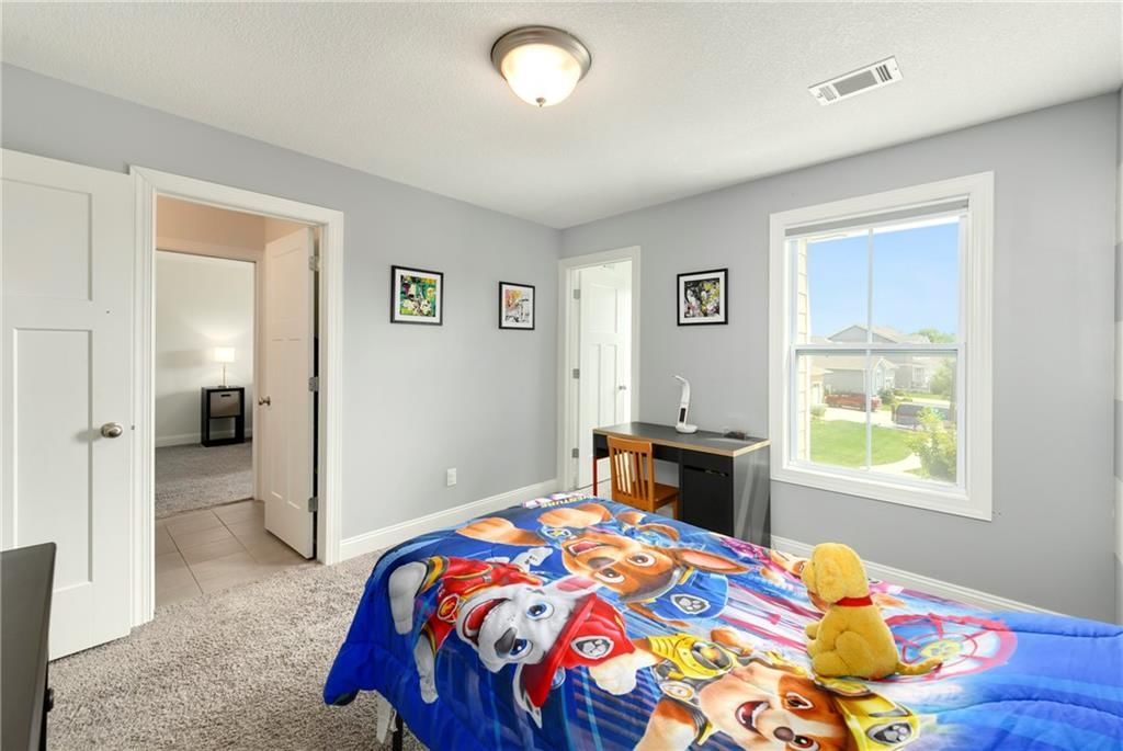 9200 Sunray Drive — photo 35