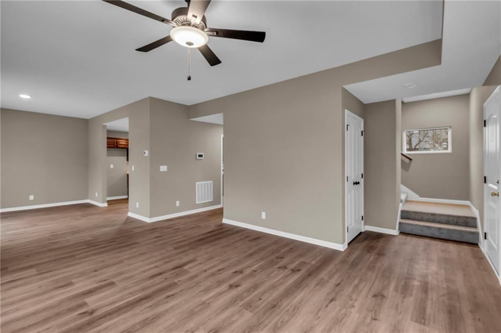 1144 Garfield Avenue — photo 10