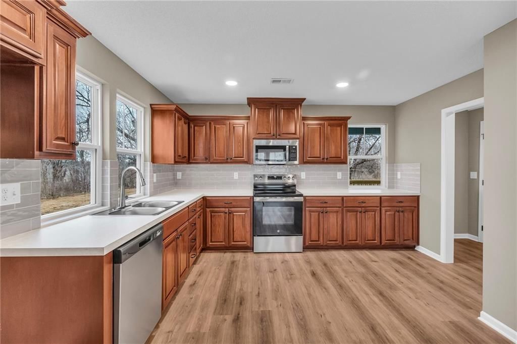 1144 Garfield Avenue — photo 15
