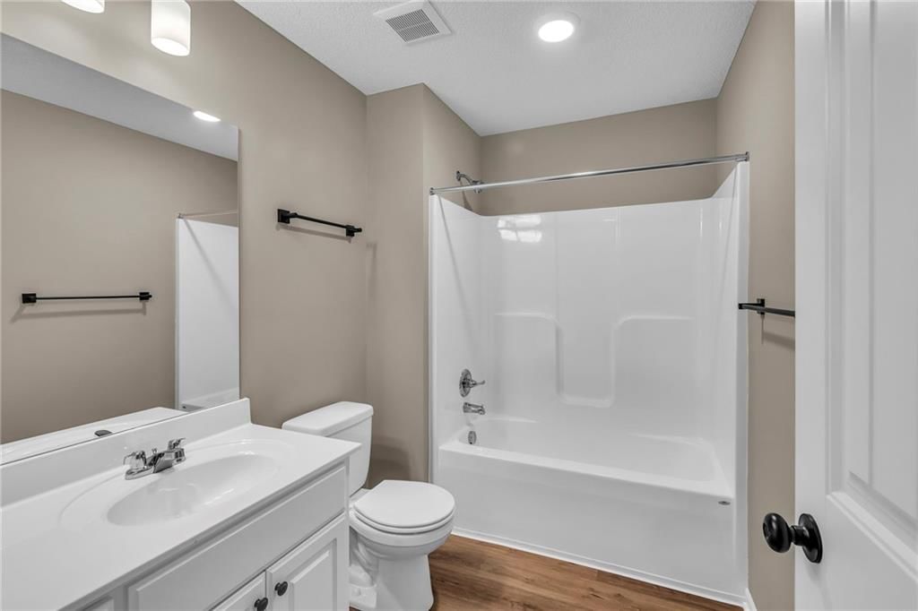 1144 Garfield Avenue — photo 21