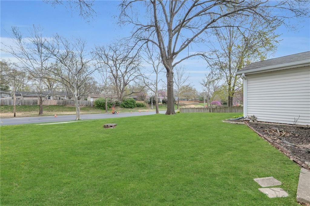 4707 N College Avenue — photo 34
