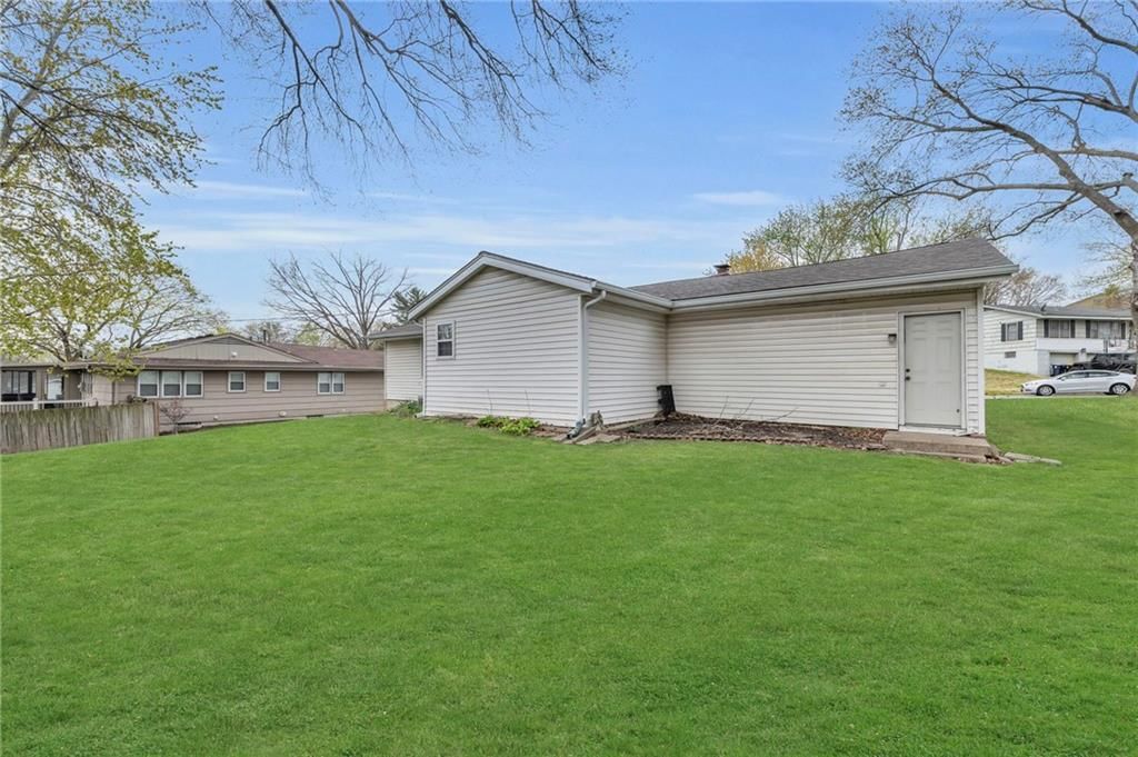 4707 N College Avenue — photo 35