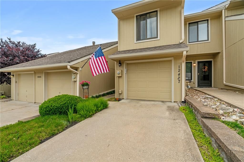 12427 Charlotte Street, Kansas City, MO