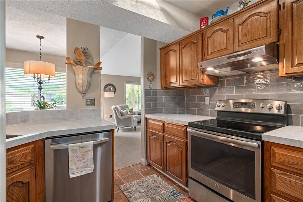 12427 Charlotte Street — photo 17