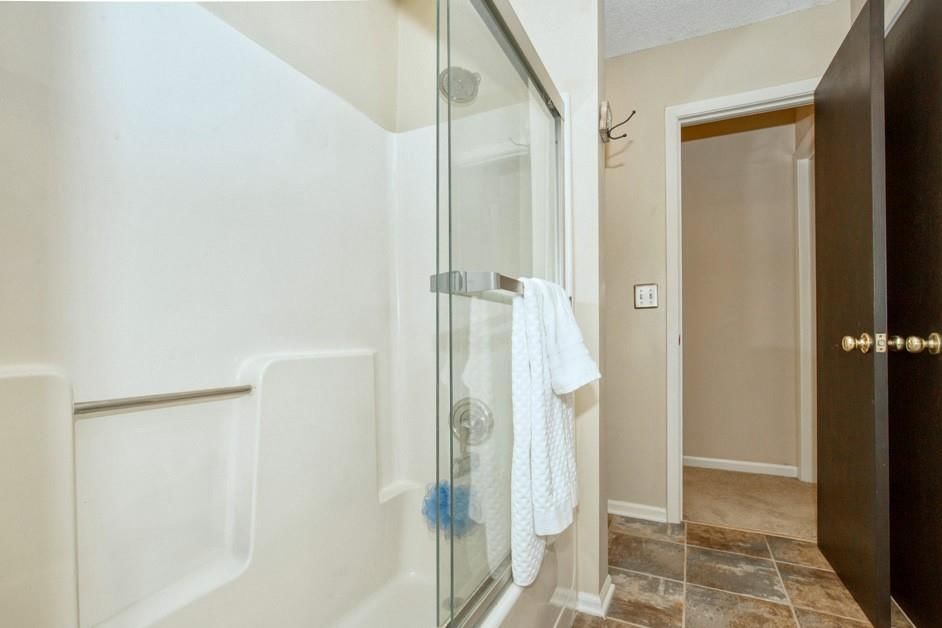 12427 Charlotte Street — photo 31