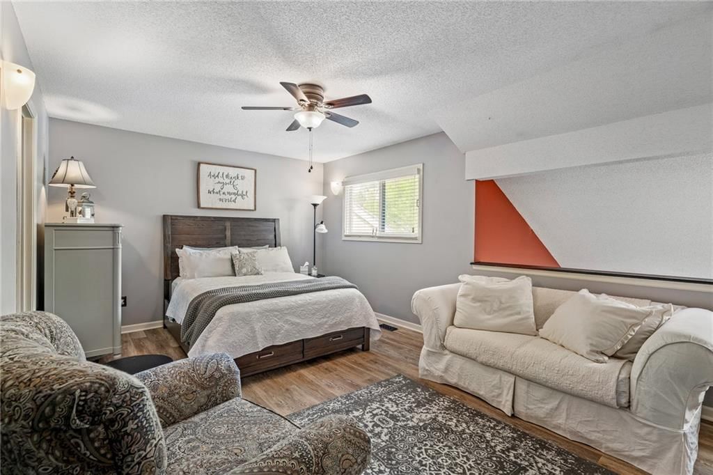 12427 Charlotte Street — photo 37